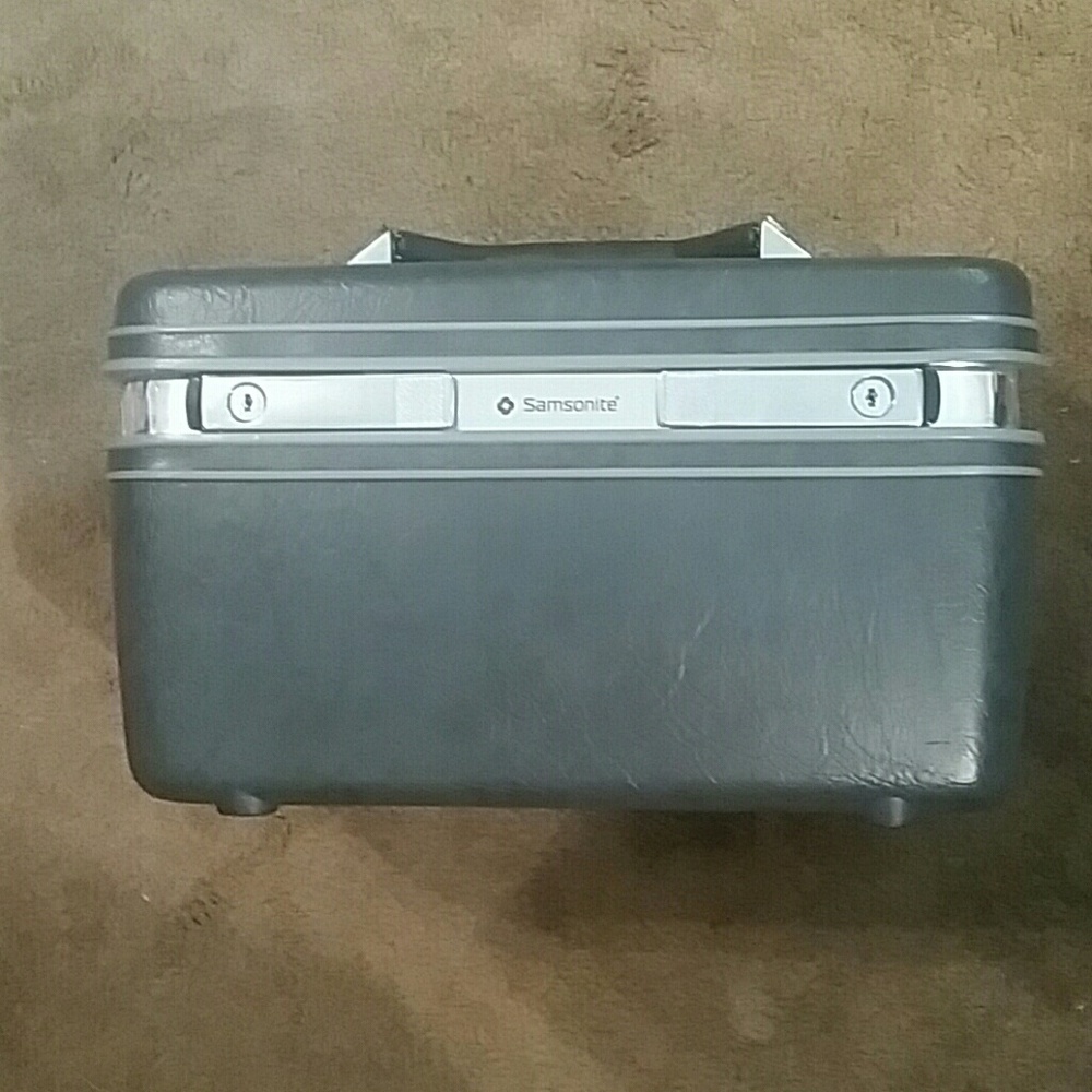Vintage Samsonite Profile II train case